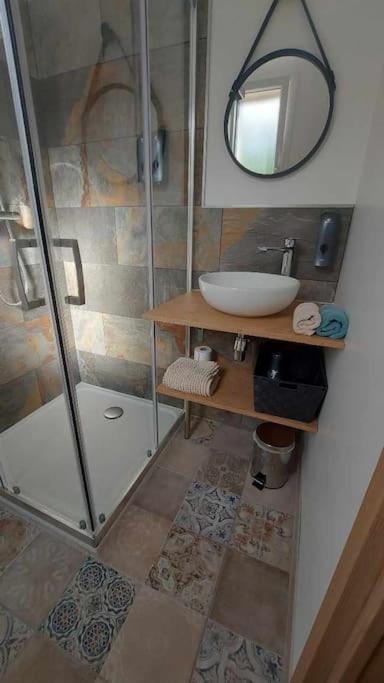 Mister Hinster - Studio Tout Confort Centre Ville Nogent-Le-Rotrou - 1E Etage Экстерьер фото